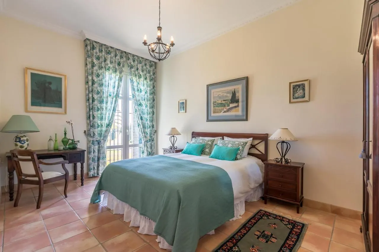 Hacienda Las Tres Ninas La Puebla del Rio 3*,  Espanha