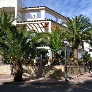 hostal-leo-dor.allmallorcahotels.com/