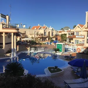 apartamento-yucca-fanabe.adeje-hotels.com/