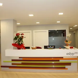 hostal-aslyp-114.catalonia-hotels.com/