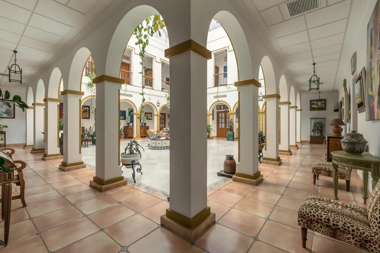 Hacienda Las Tres Ninas La Puebla del Rio Bed & Breakfast