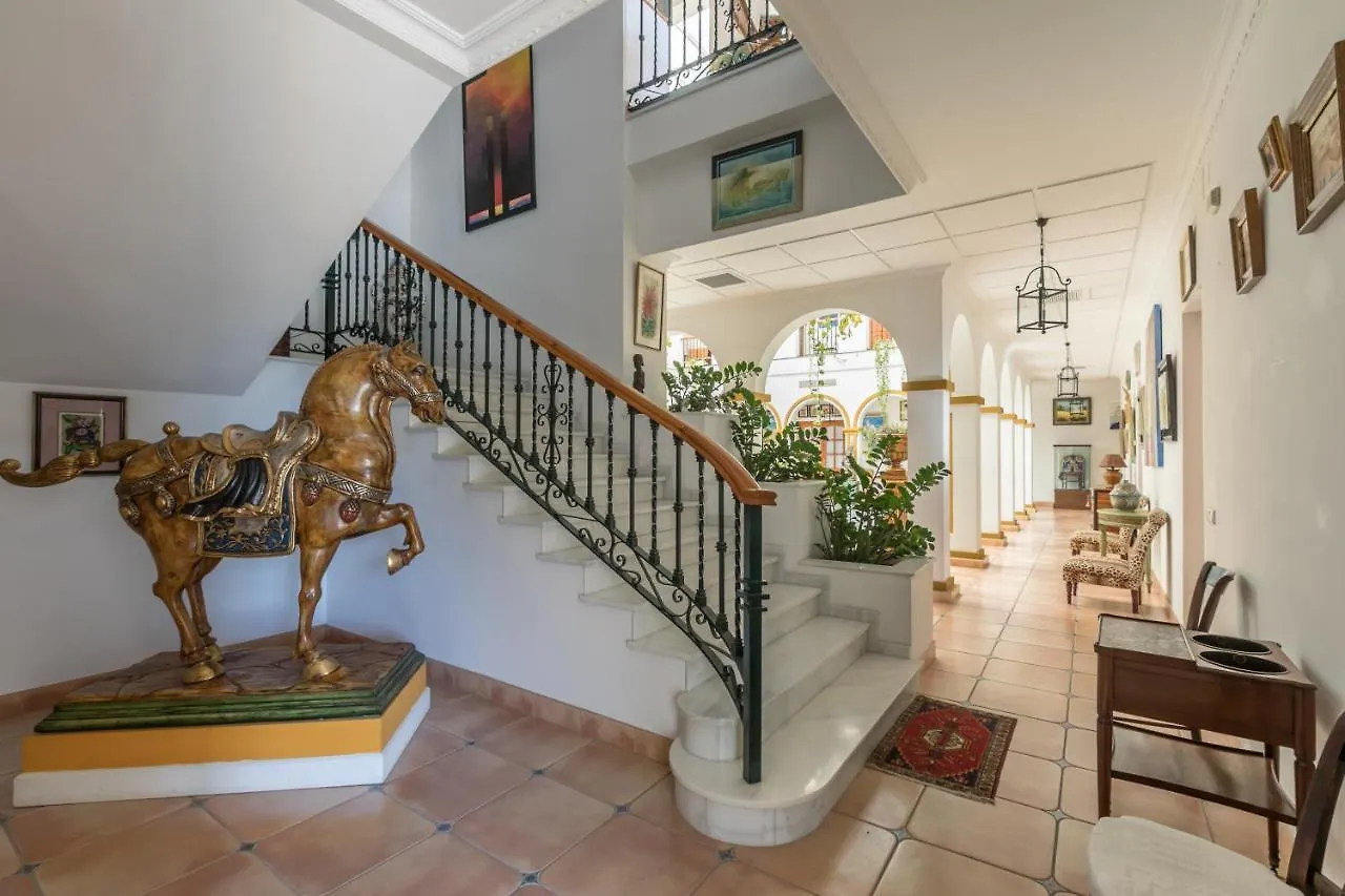 Hacienda Las Tres Ninas La Puebla del Rio Bed & Breakfast
